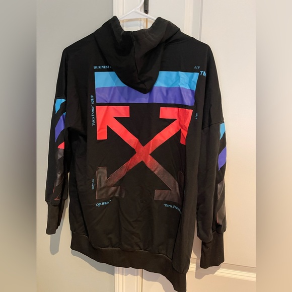 Black Casual Hoodie - Picture 3 of 4